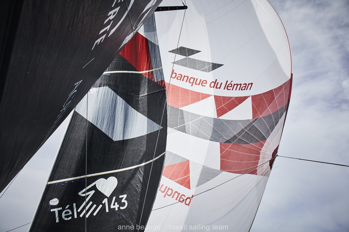 C'est parti pour le Tour des Iles Britanniques !🥇 Les skippers suisses sont en route pour le Record du Monde sur cette boucle à bord du voilier Banque du Léman. Suivez-les ici : banqueduleman.ch/tour_iles_brit…