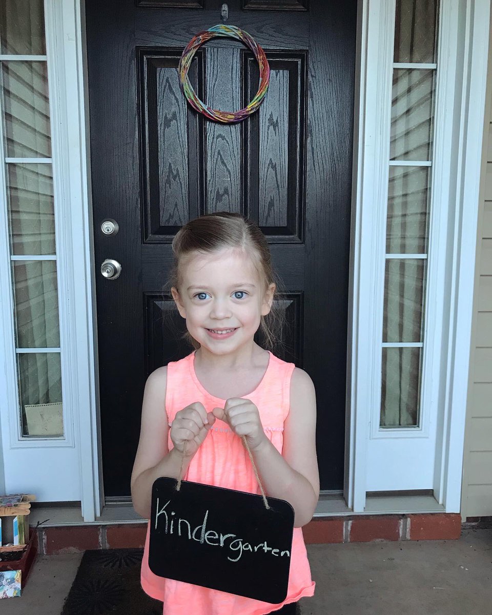 Dorkout's tweet photo. Dropped Amelia at her first day of Kindergarten 😭 and I’ve immediately become a stereotype #StarbucksandTarget #ToKeepFromCrying https://t.co/oJrGb5lDzd