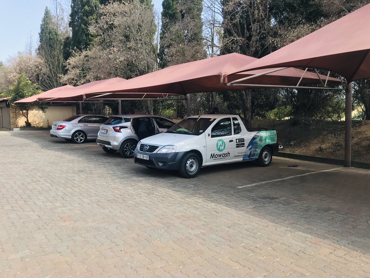 MowashZA's tweet photo. Another Full Auto Valet service done professionally at work with all the right tools because who wants to spend 5 hours at a carwash or bother someone to collect them and drop them off again🥺.
2 Seater - R550
4/5 Seater - R750
7/8 Seater - R1050
#MowashExperience 🔥🔥🔥 https://t.co/HSiKunoZ4E