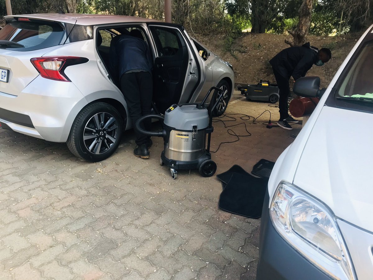 MowashZA's tweet photo. Another Full Auto Valet service done professionally at work with all the right tools because who wants to spend 5 hours at a carwash or bother someone to collect them and drop them off again🥺.
2 Seater - R550
4/5 Seater - R750
7/8 Seater - R1050
#MowashExperience 🔥🔥🔥 https://t.co/HSiKunoZ4E