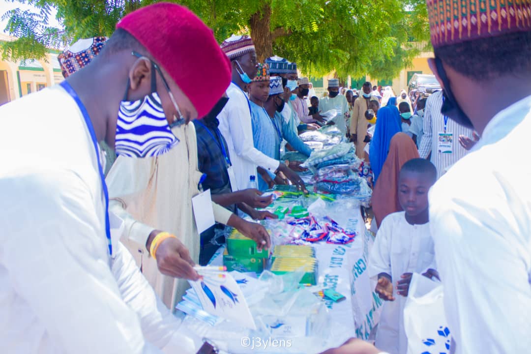 nyesa_abuzaria's tweet photo. Nyesa 3rd orphange outreach to Machina and Gashu'a with over 300 beneficiaries in the two local Government area.
#WERISEBYLIFTINGOTHERS

@NTICFOUNDATION1 @sema_yobe @YobeEducation @BuniMedia @nrcs_ng @begos @DrAhmadLawan @yobeyouthforum @Yobe_update https://t.co/LV5KdXHQXC