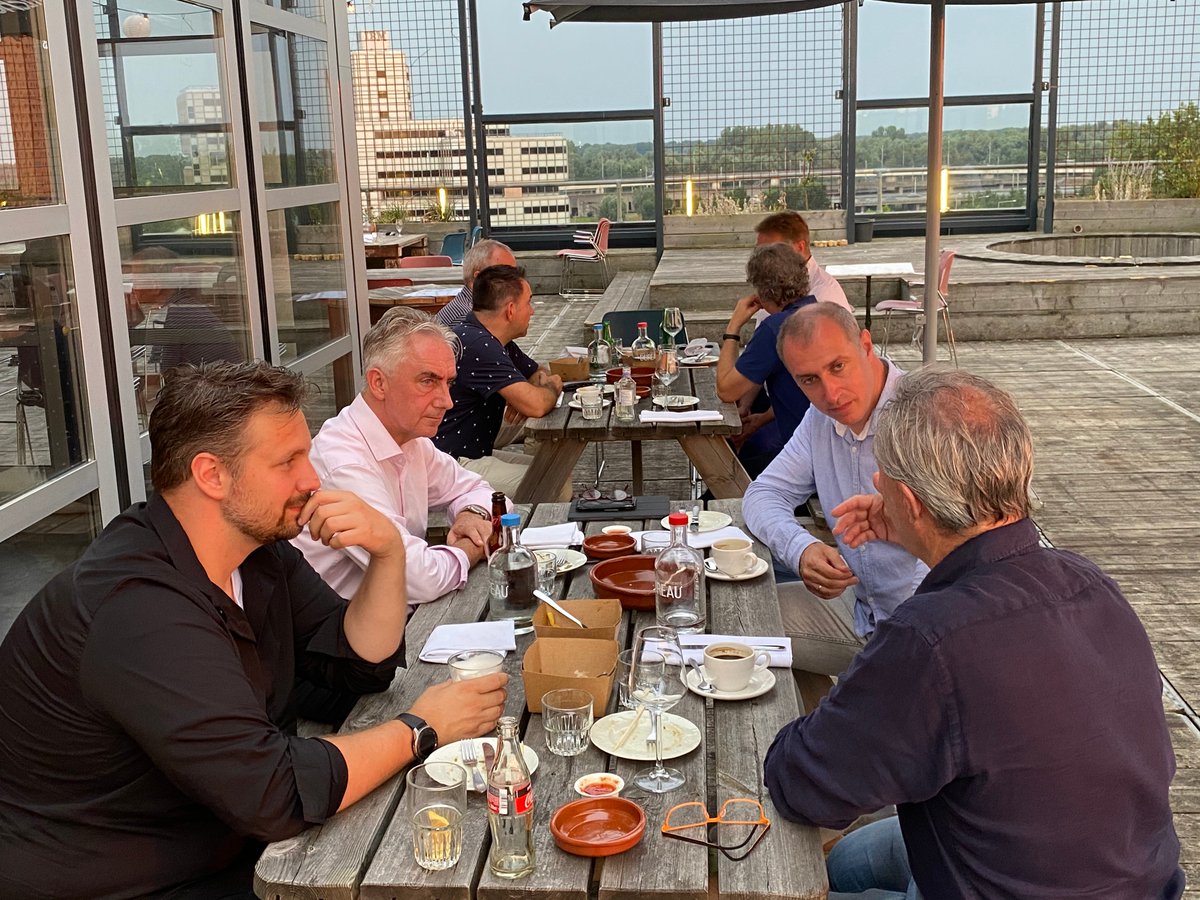 Lees hier de terugblik van de Zomerse Rooftop Ontmoeting: Klantgericht ondernemen in het Nieuwste Normaal! pvko.nl/k/n175/news/vi…