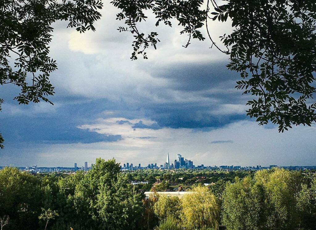 Taking a moment to be still with yourself as the rains roll in to rinse and refresh. 
.
.
.
.
Shot on an old iPhone, edited in <a href="/lightroom/">Adobe Lightroom</a> 
#london_city_photo #londontravel #photographerseye #travelphotographer #storyteller #storiesoflondon #mindfulness #… instagr.am/p/CEBcKFoH0vS/