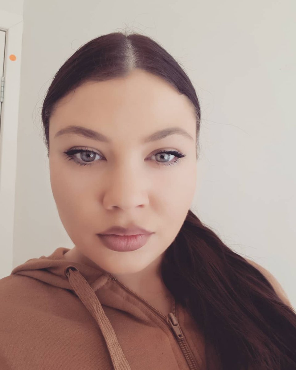 Nah it ain't funny no ha ha , ke ke 
Fuckin with me I'll palm her (palmer)
More time i ain't tryna get caught up,
If i do it then u know the ting slaughter 😈