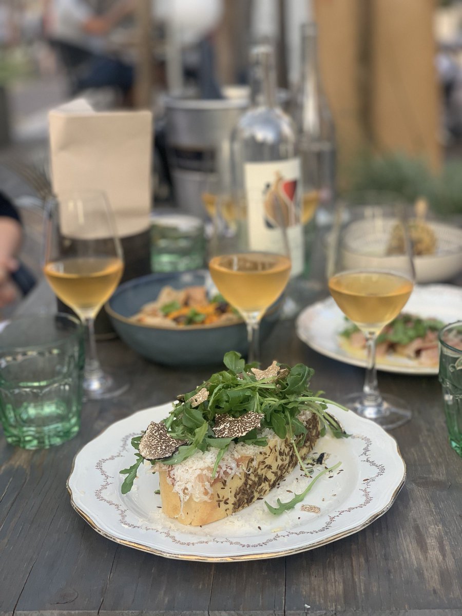 Focaccia 👀 truffe d’été #les3coups #marseille @LeFooding