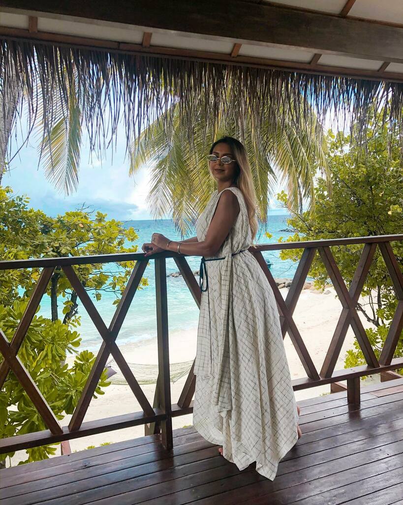 AanamC's tweet photo. Long time no sea 🌊 ✨
Honestly hearing about flights opening up to the Maldives (soonish) makes me want to get on one of them 🙈 Which place are you dying to go to once things get better??
#WhatWhenWearTravels #WhatWhenWearinMaldives https://t.co/5Vi6VOzj2r https://t.co/ESUhvKQaIS