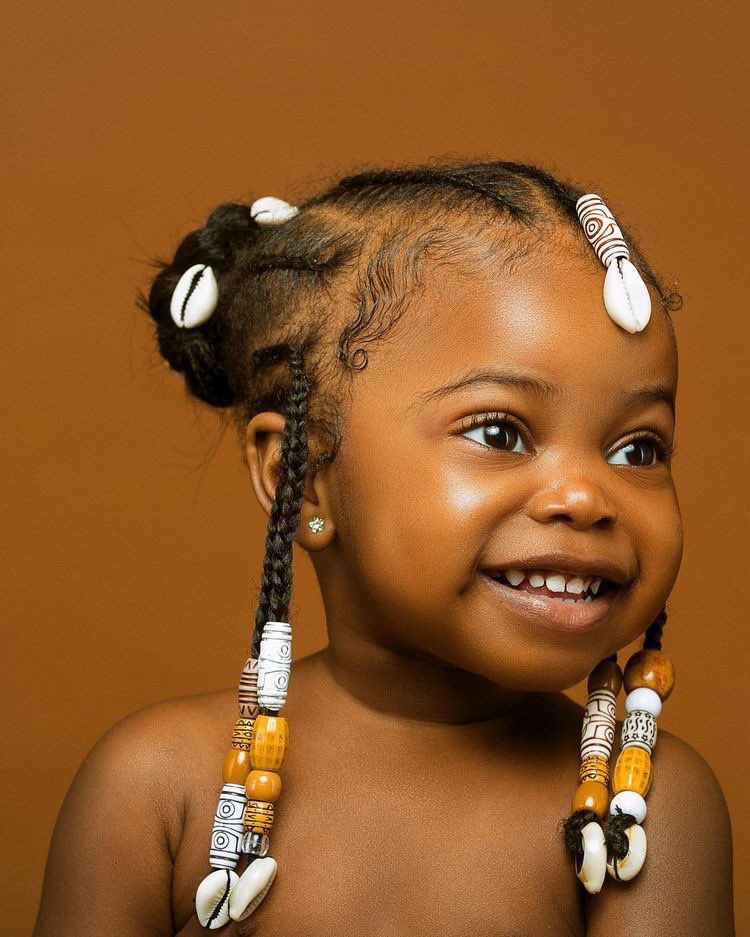 thisisTharwa's tweet photo. Delicate shell accessories.
From NGN500 at the Shop today!
#shells #hairaccesories #africanhair #nigerianhair #cowrieshelljewelry #cowries #cowrieshairclip #cowriesheadpiece https://t.co/X0UlyWN3Y5