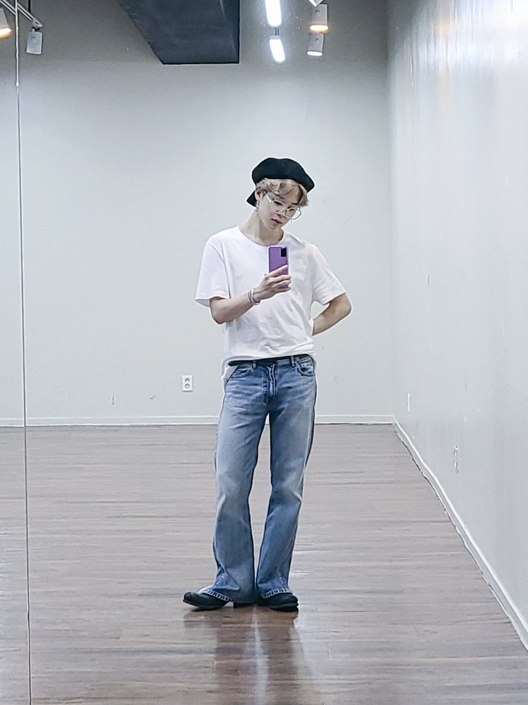 bts' body hair (@btsbodyhair) / Twitter bts' body hair (@btsbodyhair) / Twitter