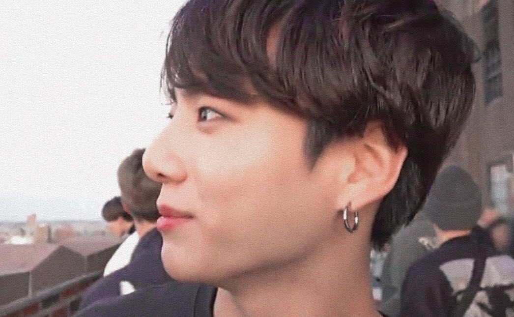 archiveforJK's tweet photo. missing jungkook </3 https://t.co/ZkWBdFTH7X