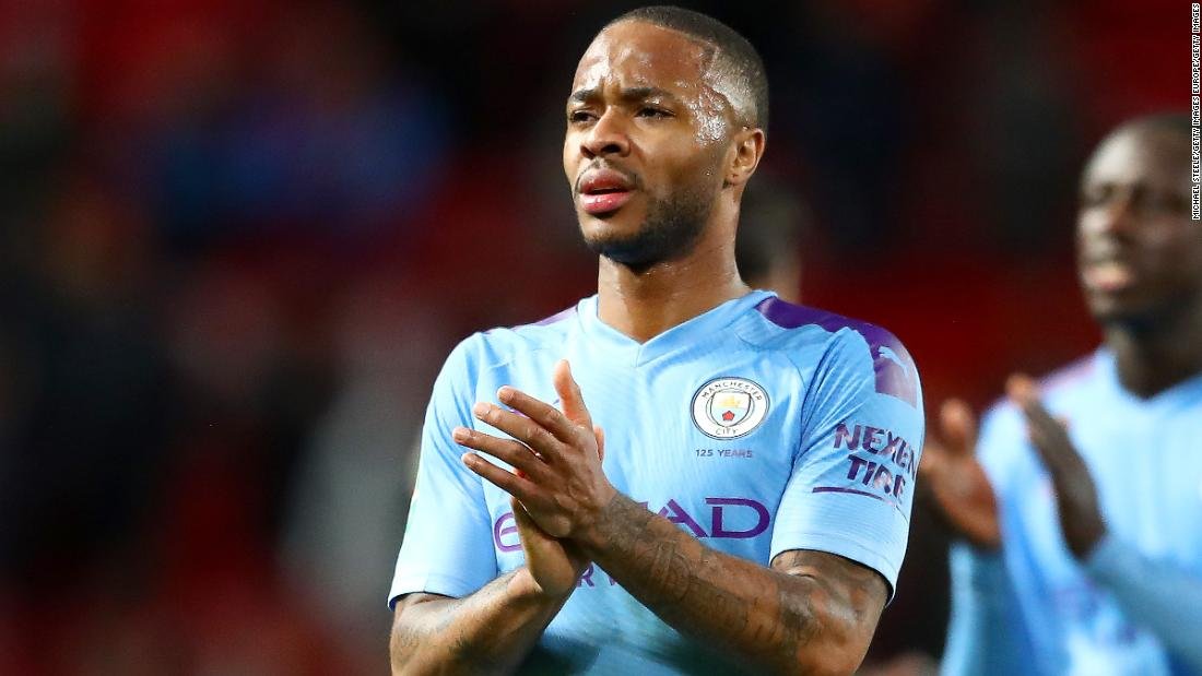 Sterling:4 Weeks: Difference = +26 Weeks: Difference = -38 Weeks: Difference = -1Conclusion: Sterling seems to be streaky and owning him for the right 4 gameweeks looks ideal.