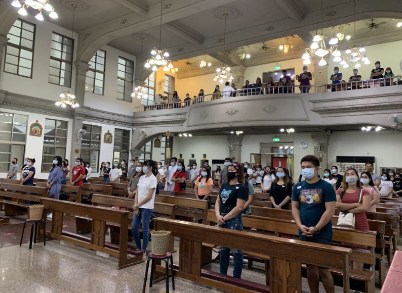 ColumbansUK's tweet photo. Lay Missionary Sherry Lou Capili works in Taiwan and works with Filipino migrant workers. She describes her experience of the recent Covid-19 pandemic.
Read the full article here: https://t.co/WV3H8hwovO
#Taiwan #LayMission #LayMissionary #MissionWork #ColumbanMission https://t.co/rRKf6m8PGJ