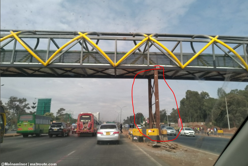 a3Route's tweet photo. 11:41 @KeNHAKenya you mean this is what thika road users have been waiting for for all those years?  https://t.co/Cy4ImpEC2y via @Mainaminor