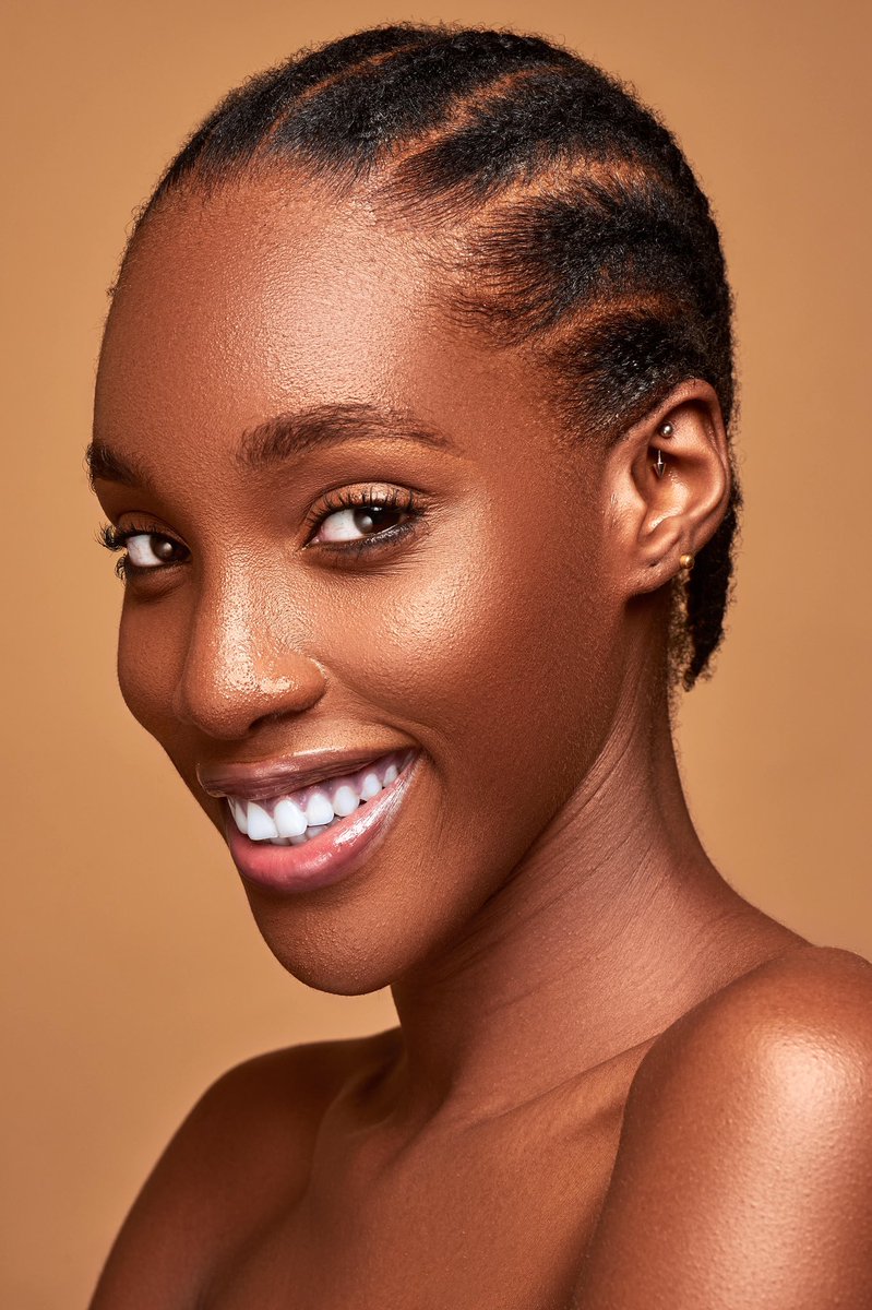 wavy_lens's tweet photo. Model: @ivy_zenny                       Agency: @starmodelafrica 
Photographer: @wavy_lens  Light:@godox_photo_equipment
Camera:@sonyalpha
#wavy_lens  #54artistry  #vogueeko  #toptags #lagosphotographer #campussnap #beauty #beautyphotography #capturegh #campussnap https://t.co/tcQEdwHlMK
