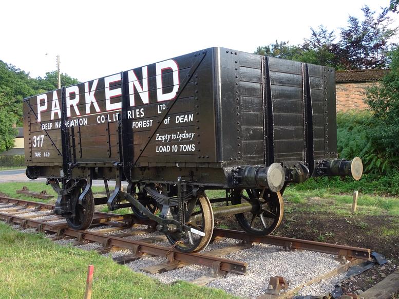 castlemainmill's tweet photo. New addition to Parkend thanks to @deanforestrailway. The Parkend link to Deep Navigation Collieries Ltd is now complete with @castlemainmill nearby being its former offices. https://t.co/md9flHYxwm  #heritage #Parkend #deanwye  #coalmining @westdeanpc @foddc https://t.co/McfotexTy4