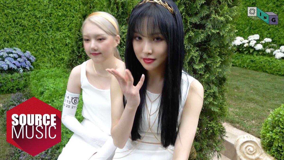 GFRDofficial's tweet image. [🎞 #G_ING]

#여자친구 #GFRIEND
#예린 #YERIN &amp;amp; #유주 #YUJU 

▶️ youtu.be/1S99alwBQks