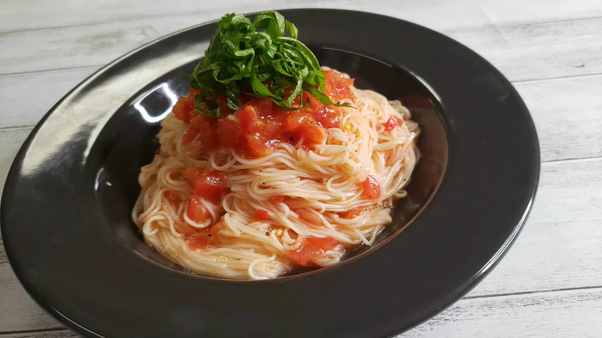トマトと素麺の意外な組み合わせ！「まるごとトマトの和えそうめん」の作り方！