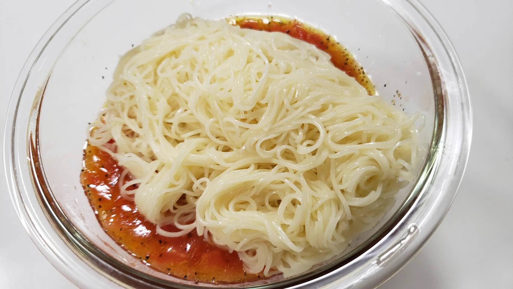 トマトと素麺の意外な組み合わせ！「まるごとトマトの和えそうめん」の作り方！
