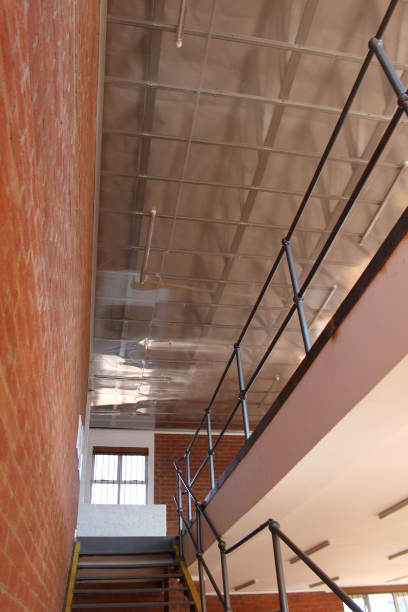 Big5projects's tweet image. We&apos;re often asked about the design capabilities of #CFS &amp;amp; the technologies ability to form different shapes for facades &amp;amp; roof designs. 

#CFS design capabilities are truly infinite. 

Here we have a circular roof for a diesel depot we constructed for our client in #Johannesburg