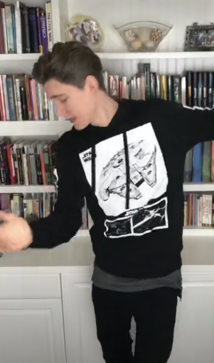 chels_taylor_'s tweet image. @DevanKey in this sweater/outfit/black and white appreciation tweet bc 😍😍🔥🔥❤️❤️ #love #appreciation #devankey