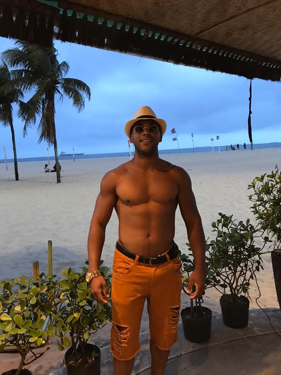 Priinceee14's tweet photo. A melhor coisa que eu já aprendi: “Não deixe para amanhã o que você pode fazer hoje..
Aprenda a viver!!!
#Priince🤴 https://t.co/2Qt2vtfPp3