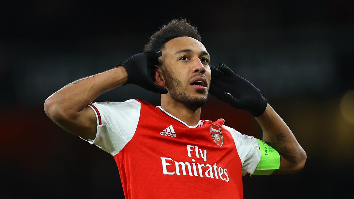 Pierre-Emerick Aubameyang  (ARS)  MIDPrice: £12.0mAppearances: 3619/20 pts: 205G: 22  A: 3Key passes per game: 0.7Clean sheets : Big chances created : 7 Shots p/g: 1.9Passing accuracy: 72%Accurate crosses: 25%