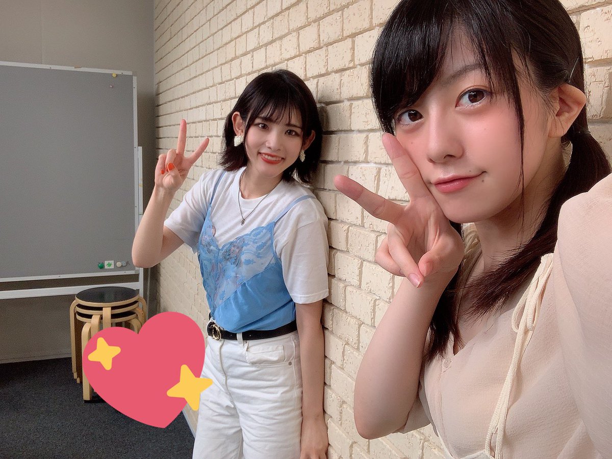 EggLuv07's tweet photo. 『柳原かなこの本気！アニラブ』
第22回目の放送！
ありがとうございました☺️

今回は火曜日になっての初ゲスト！事務所の同期のりここと関口理咲ちゃんをお迎えしました！ゲストなのに罰ゲームさせてごめんね笑😂たくさん笑った30分でした!来てくれてありがとう！！ #alb2 https://t.co/r5fU9i08vG