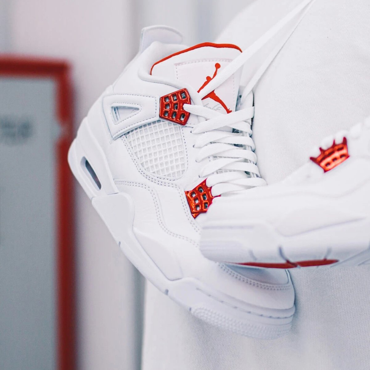 LimitedRunShop's tweet photo. The Jordan 4 Metallic Red falls part of a 4-Way Metallic Pack recently released by Jordan Brand. We have a few left so be sure to grab yours before they are gone! - https://t.co/PMrvK55sFg
📷: @wethenew
#LimitedRunShop #Jordan4MetallicRed #AirJordan4 https://t.co/CYuSq6Q9AZ