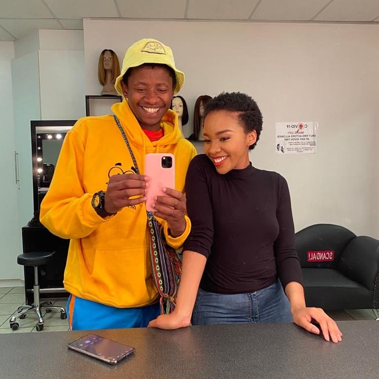 ayandadaweti_'s tweet photo. Caption This... https://t.co/xUogUCsh1v