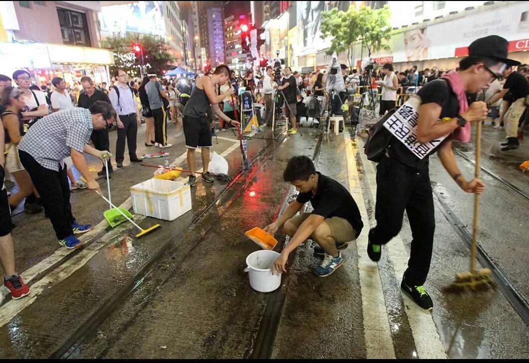 5. Know your enemiesAs you can see, Hong Kong protesters clean up the city after long days of protesting, because the city is not their enemy. This mindset is gold.