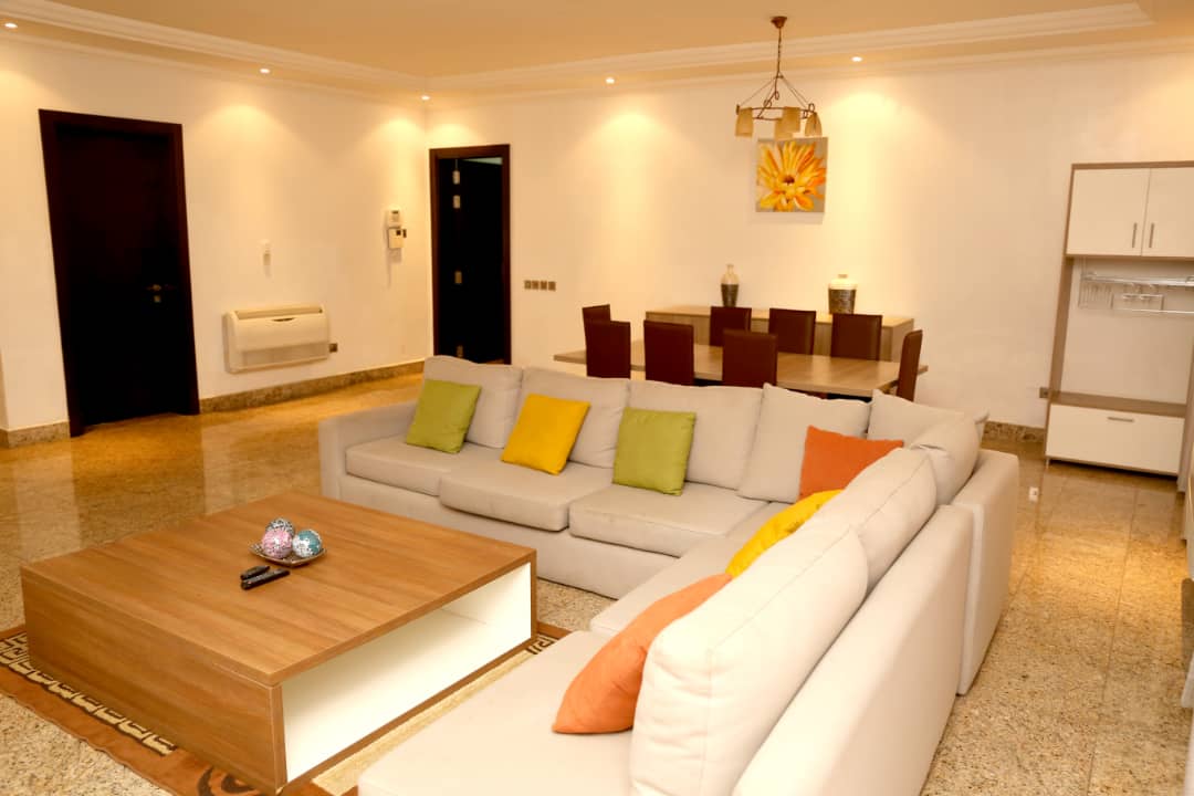 Apartment21st's tweet image. Amenities Include:
• Swimming Pool
• Gym Access
• 24hrs Power
• High-Speed Internet
• House Keeping
• Laundry Services
For Reservations &amp;amp; Enquiries; 
Please Call +234 (0) 817 611 5993. 
———————————
#21stCenturyApartment
#Ikoyi
#ShortletsIkoyi
#Shortlets 
#Hospitality