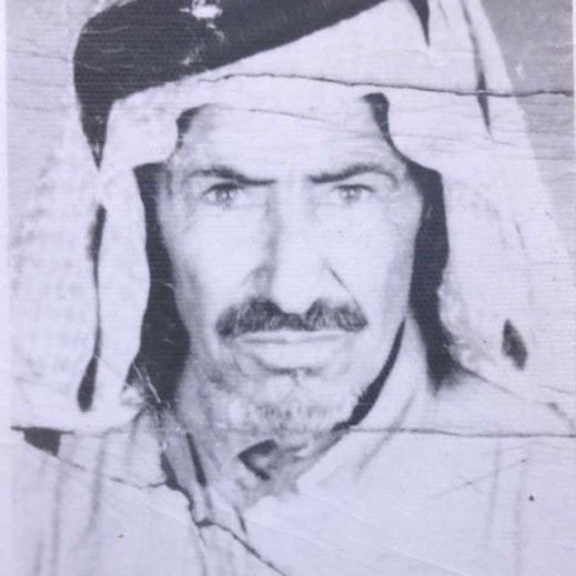 M_Atawi79's tweet photo. #اذكروهم_بدعوه
فريج عطيه ابن حنيحن من العصيفات من العقيلات من #بني_عطية 
توفي عام ١٤١١هـ
الله يغفر ويرحمة ويسكنه فسيح جناته 
#المصدر  @nb_79x https://t.co/HSblOsF3Km
