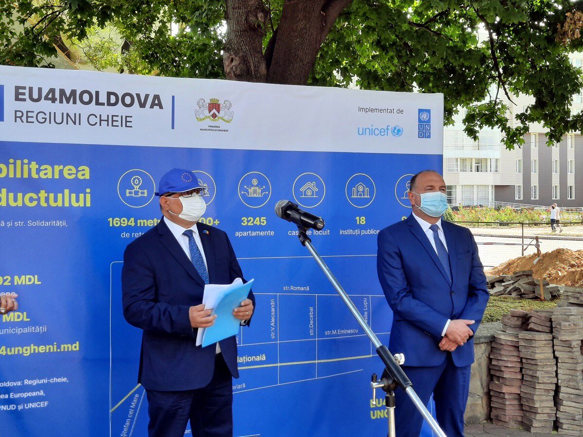 UNDPMoldova's tweet photo. 24,000 women, men &amp; children from #Ungheni shall benefit from safe water thanks to a new water supply system, buit with @eu_near support. Because a growth pole starts with basicsp services for people. #BuildForwardBetter https://t.co/M0VUu94bno