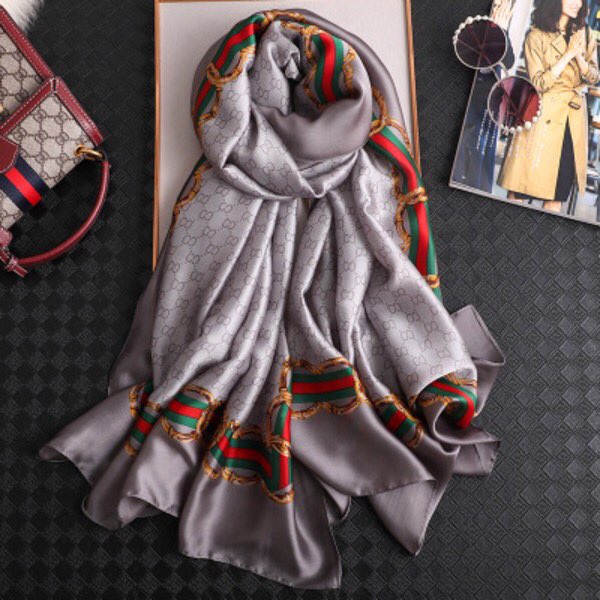 chicbyfabella's tweet photo. Foulard stylé et fashion pour l’été 🎁🛍
Prix:8000f🎁
Contact :777962303
@Fatimafabella https://t.co/8UHCBSeJEb