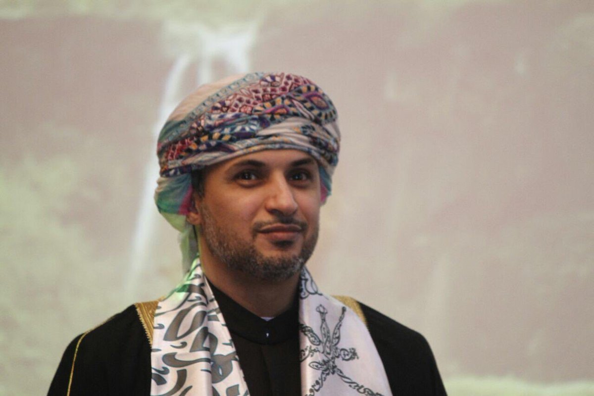 سعادة أنور بن أحمد مقيبل، القنصل العام للسلطنة بجمهورية سنغافورة، في حوار إذاعي عبر <a href="/ShababRadioOman/">إذاعة الشباب</a> والحديث حول تفاصيل تنظيم ندوة #استثمر_في_عمان التي تستهدف السوق السنغافوري

  soundcloud.com/shababradiooma…