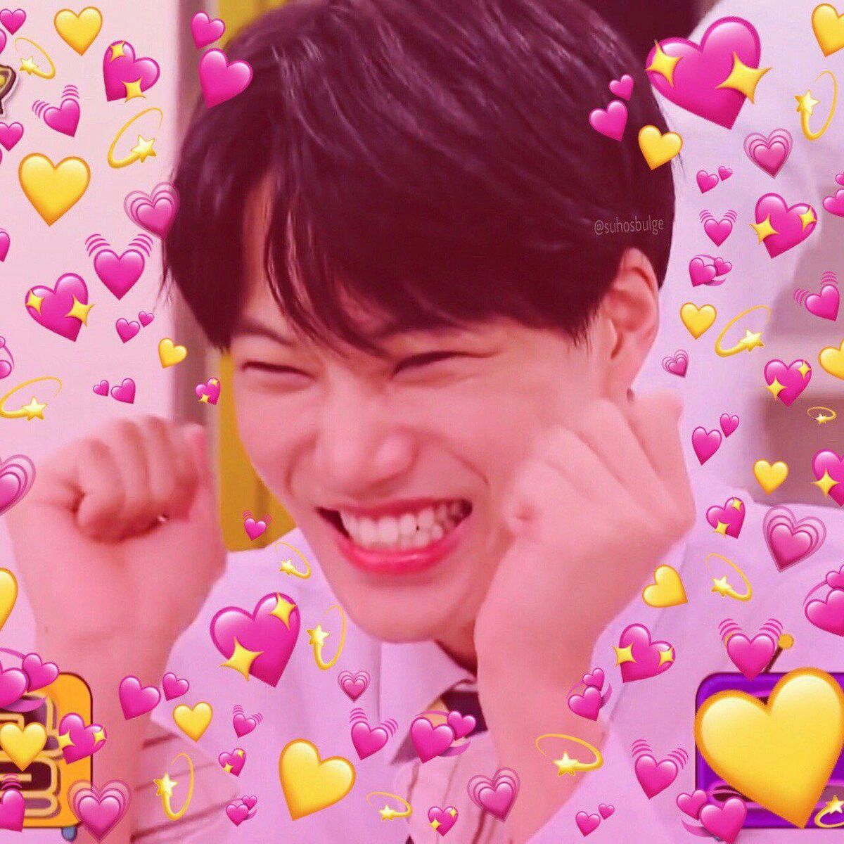 timotheehoe's tweet photo. @narutobyun !!! felices 16, bubu 🖤🧡💜💛💙💛❤️🖤♥️❤️🖤🧡🧡💜💛🖤🧡💜💛❤️🖤🧡🖤♥️ tkm. es una pena que nos hayamos conocido en una aplicación como wattpad 😿, anyways gracias por todo y por poderme expresar contigo🤧. Espero que sigamos llorando por exo muchos años más :(. https://t.co/bAv88xxiaX