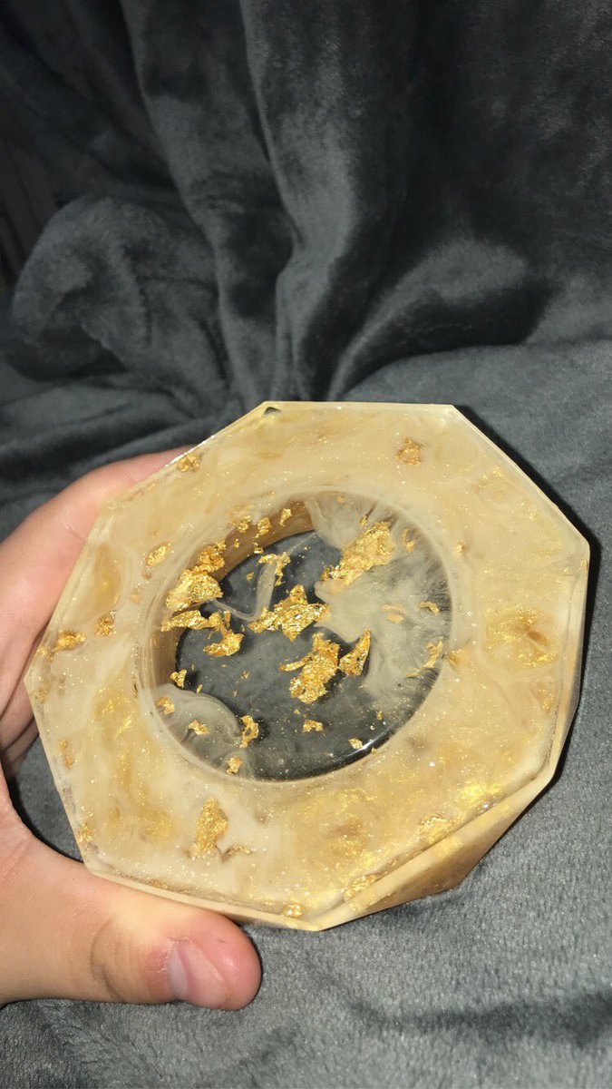 trulylaylamae's tweet photo. New “Milk&Honey” resin crystal ashtray!!
How gorgeous is this??🤩 super proud of how it turned out✨
Only £15✨
#resin #resincraft #resinart #resinitems #resinpieces #art #resinartist #resinashtray #resinashtrays #resincrystalashtray #milk #honey #gold #beautiful https://t.co/Sl48NoD2kM