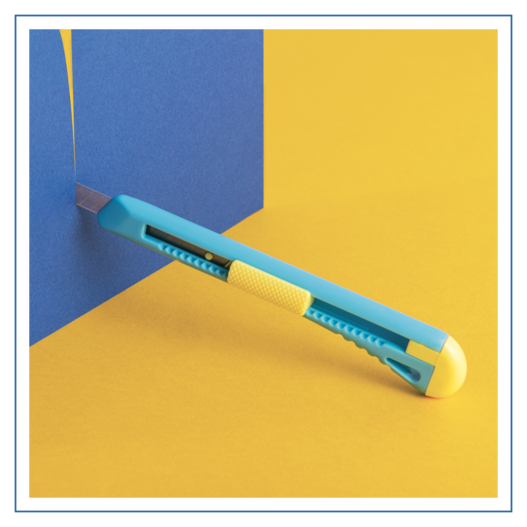 _Pryma_'s tweet photo. 🗡️ Cutter Set #Pryma ⠀

Un taglierino innovativo con lama sostituibile precisa e resistente. Sicurezza garantita dal nuovo sistema di bloccaggio attivo su tutta la lunghezza! Condividi la tua foto con l'hashtag #PrymaTu!⠀

#taglierino #cutter #cutterset #cuttering #tagliare #it https://t.co/P129gxYfjP