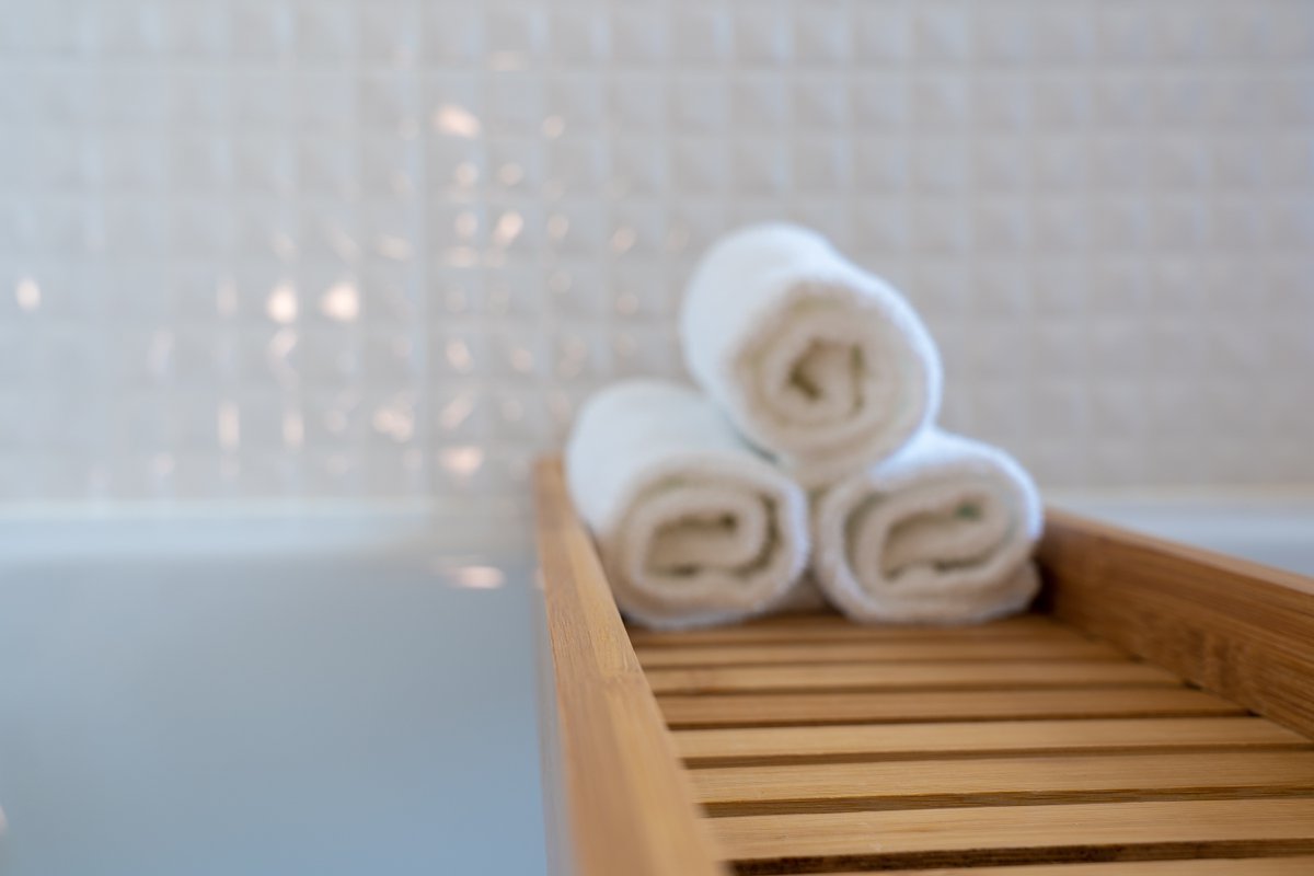 Cerebos_SA's tweet photo. Have you tried this before? Tweet us! ๐
Put 3 cups of Cerebos salt into your bath water and you'll find that it relieves aches and pains and leaves you refreshed ๐โโ๏ธ
#Cerebos #WomensMonth #SaltTip #PremiumSalt #FreeFlowing #FlavourEnhancer #UsesOfSalt https://t.co/mKxxHBpzH0
