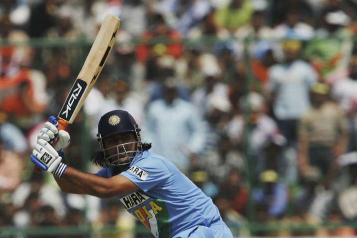 (49) Now there are a total of 28 instances of a player hitting 10 or more sixes in an ODI innings.But no one did it earlier than MS Dhoni - against SL at Jaipur, back in 2005!