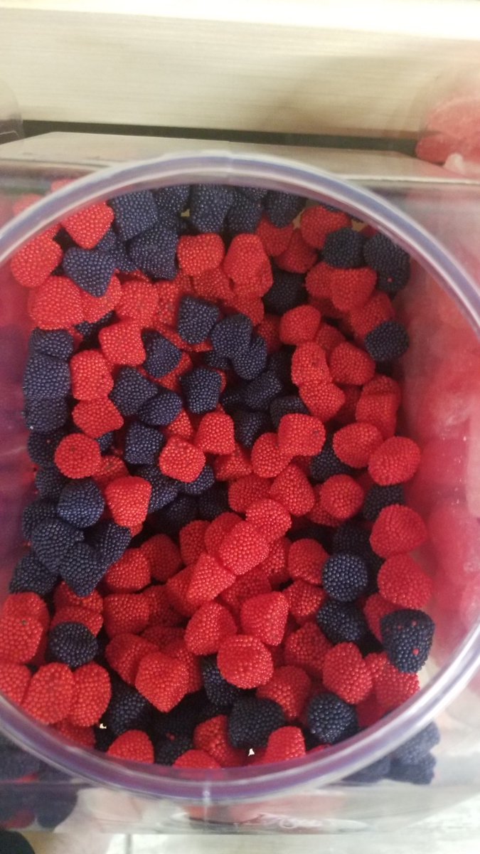 CandyStashSweets&Treats tweet media