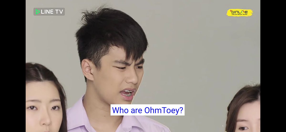 mjzalesdotcom's tweet photo. Pound: Gail isn't my GF
P: OhmToey said they were just friends on Nine entertain
Pound: who r OhmToey?
P: Ohm Pawat, don't u have TV at home?
I laughed @ohmpawatt he doesn't know himself 🤣
#OhmToey #ToeySittiwat #OhmPawat
#WarOfHighSchool https://t.co/uFQl5U6bMW