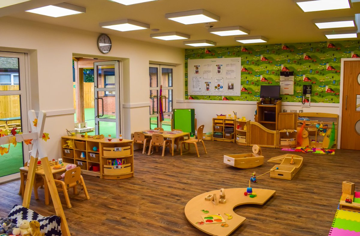 A great example of using natural shades to create an effective indoor/outdoor learning space at Belmont Farm Nursery, Mill Hill, using Altro Ensemble in Tobacco Limed Striking Oak ow.ly/u5lK50AWiGE