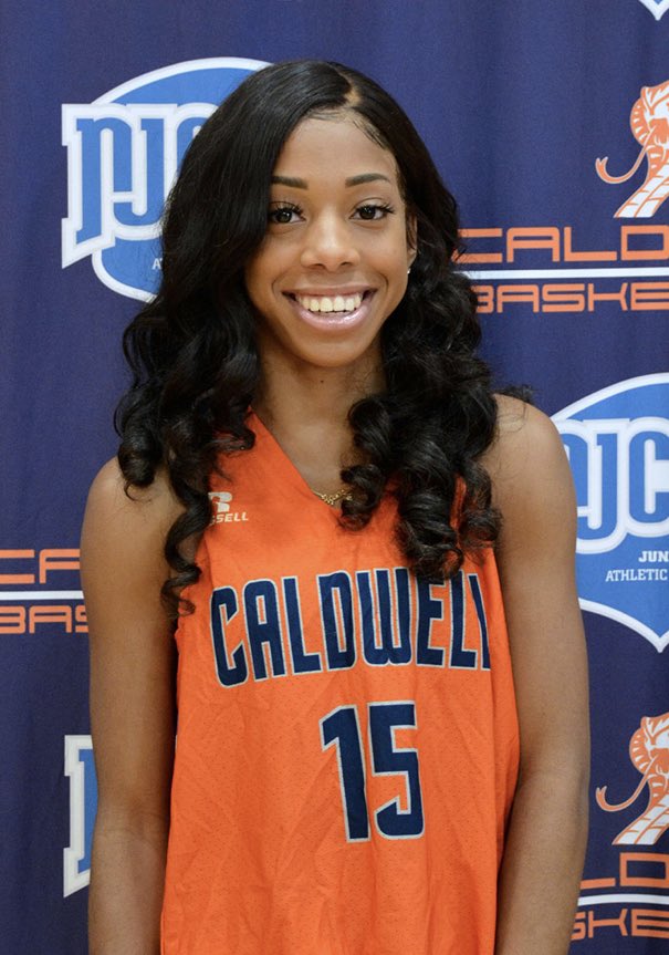 🏀RETURNER SPOTLIGHT🏀

⚡️AMAYA ADAMS⚡️

This girl is full of grit.  One of the toughest girls you will see on the court.  She will hound opposing players on the defensive end and never runs out of gas.  Get ready opposing point guards!!