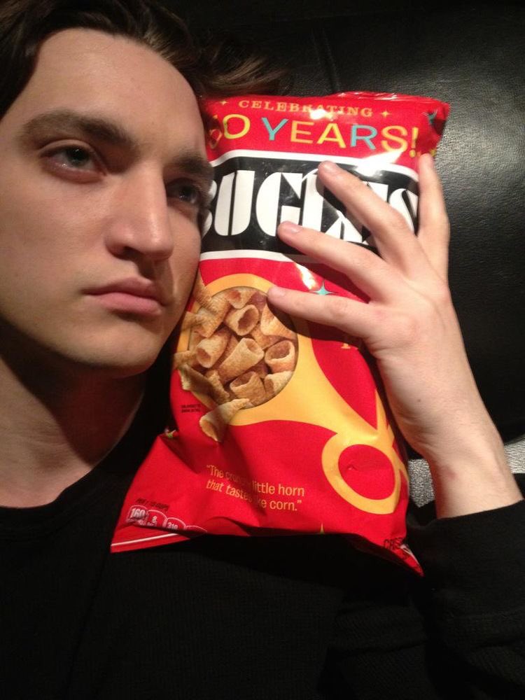 Happy birthday richard harmon!! i love you so so much, thank you for being here. have a good one! <3 