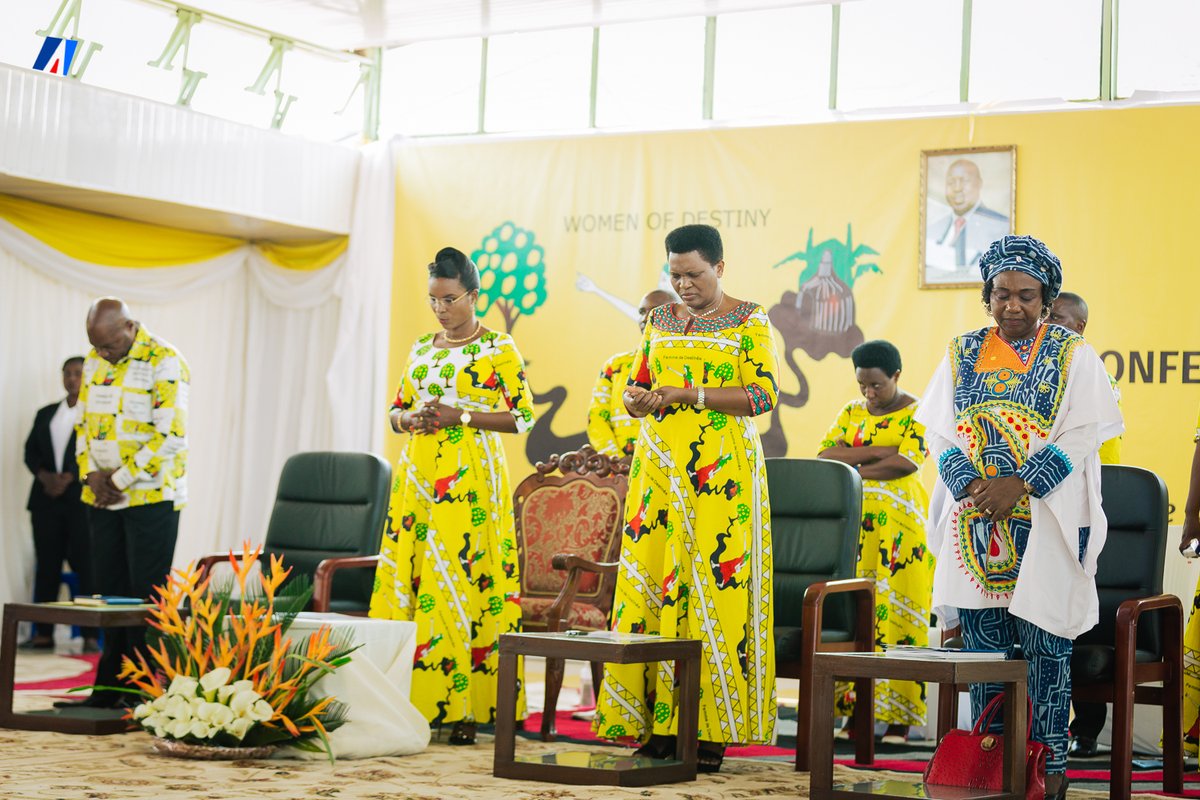 akezanet's tweet photo. Durant la cérémonie d'ouverture des activités de cette association agréée le 26 mars 2020, Denise Nkurunziza indique que la CIFL va soutenir les actions du gouvernement en matière de dvpt, la promotion des danses traditionnelles et l'organisation de la compétition Miss Burundi https://t.co/m63UUpnWGe