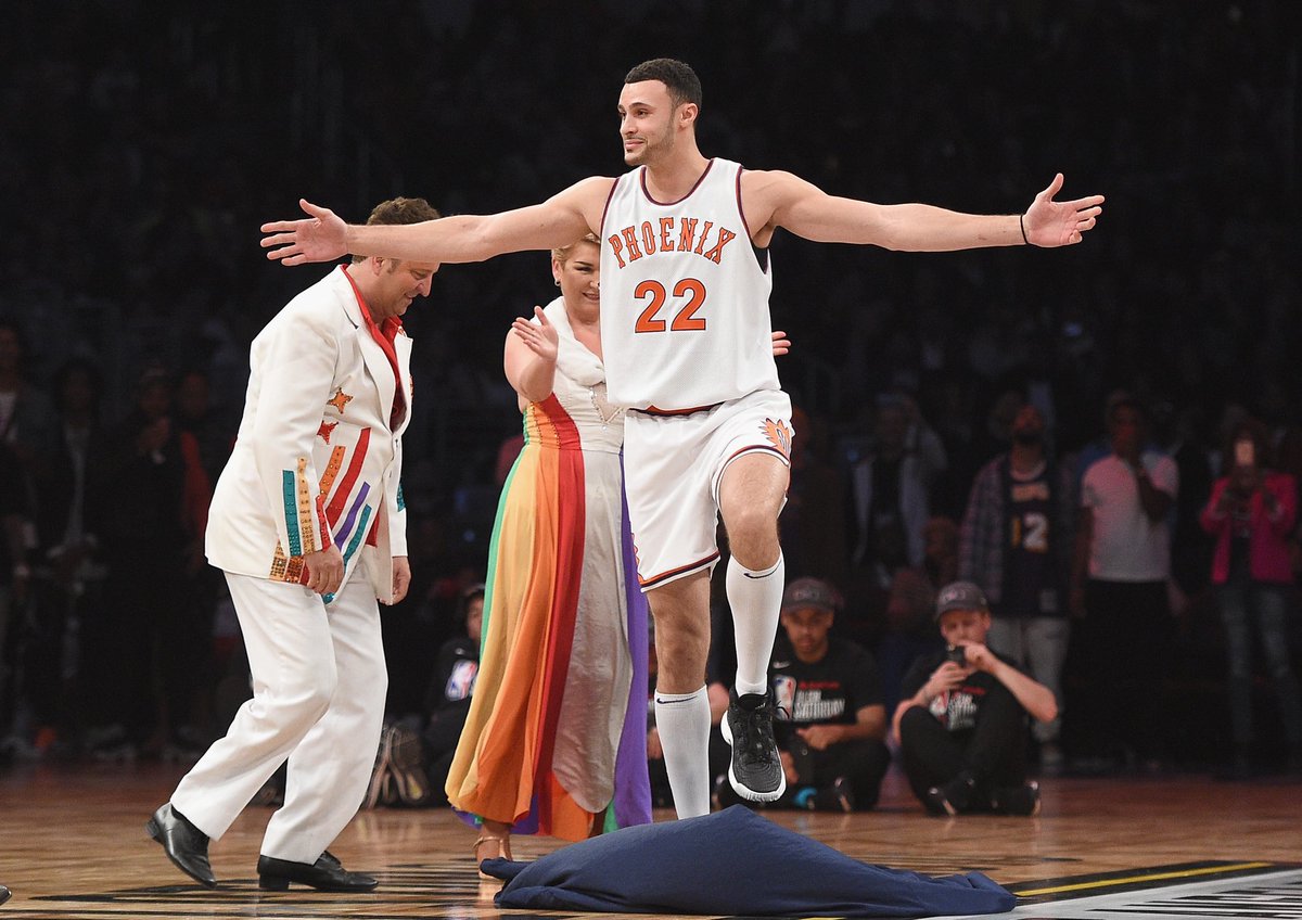 Larry Nance and Larry Nance Jr.