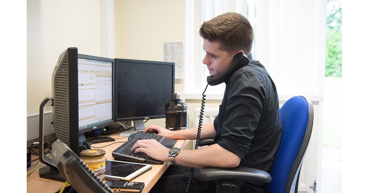 NHSMillion's tweet photo. We’ve run this account for four years yet we’ve never done a shout out to all the telephonists and switchboard staff!

They are often the first point of contact for people ringing in, and are essential to communication between staff and patients

Please spare a RT for all of them https://t.co/7tfvjt6W7V
