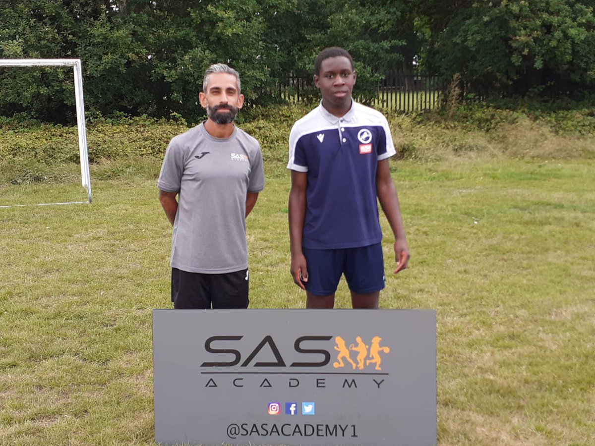 SASACADEMY1's tweet photo. A pleasure working with U14 @MillwallFC academy player Abdulahi this afternoon.⚽️🦁
Few clips of the session to follow later.🙌🏾📽
#121session #sasacademy #millwallfc #academyfootball #strikerspecifictraining https://t.co/BOvHhZrLOd