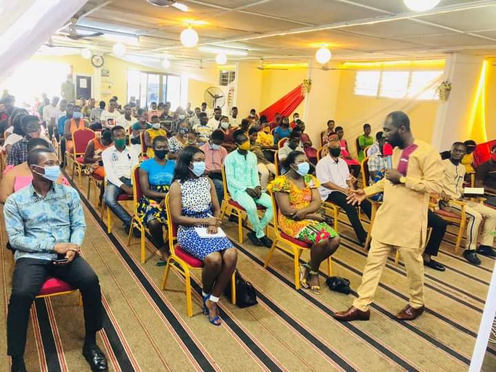 livingdoveJT's tweet photo. Mega Celebration Sunday @Living Dove Chapel// 16th August, 2020 with #ReverendJobAidoo, General Overseer-LDC 
#2ndSERVICE/10:00am - 12 midday 
Theme: 'FORTITUDE'
#GoodWord #IntensePrayer #AwesomePresence #FullHouse https://t.co/9Spy3QuOpQ