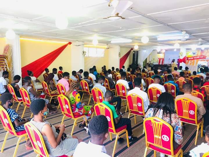 livingdoveJT's tweet photo. Mega Celebration Sunday @Living Dove Chapel// 16th August, 2020 with #ReverendJobAidoo, General Overseer-LDC 
#2ndSERVICE/10:00am - 12 midday 
Theme: 'FORTITUDE'
#GoodWord #IntensePrayer #AwesomePresence #FullHouse https://t.co/9Spy3QuOpQ
